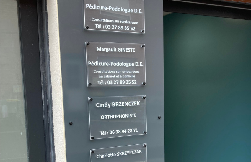 Image d'une plaque professionnelle